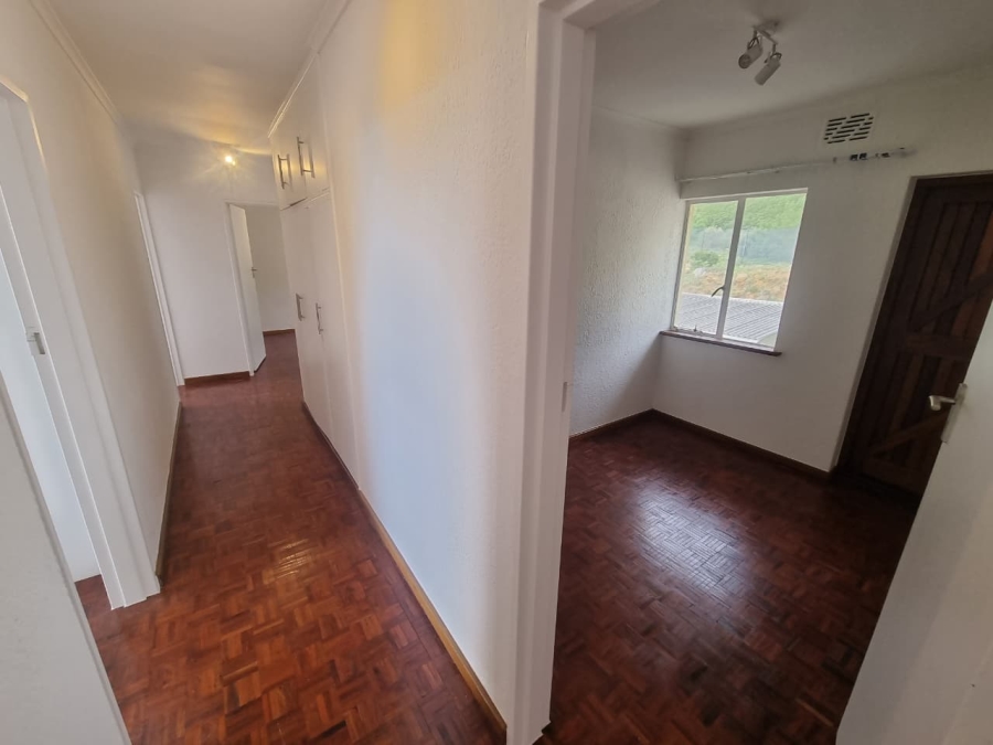 To Let 4 Bedroom Property for Rent in Camps Bay Western Cape
